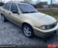 Желтый Дэу Нексия, объемом двигателя 1.5 л и пробегом 80 тыс. км за 3800 $, фото 1 на Automoto.ua