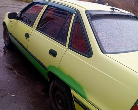 Жовтий Деу Нексія, об'ємом двигуна 1.5 л та пробігом 0 тис. км за 1200 $, фото 6 на Automoto.ua