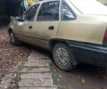 Желтый Дэу Нексия, объемом двигателя 1.5 л и пробегом 162 тыс. км за 1674 $, фото 1 на Automoto.ua