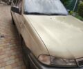 Жовтий Деу Нексія, об'ємом двигуна 1.5 л та пробігом 450 тис. км за 1100 $, фото 1 на Automoto.ua