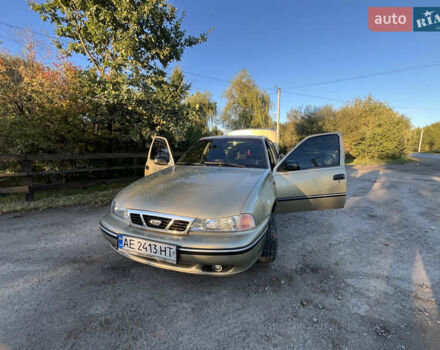 Желтый Дэу Нексия, объемом двигателя 1.5 л и пробегом 112 тыс. км за 2300 $, фото 10 на Automoto.ua