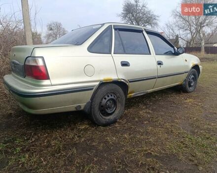 Желтый Дэу Нексия, объемом двигателя 1.5 л и пробегом 162 тыс. км за 1400 $, фото 7 на Automoto.ua