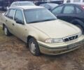 Желтый Дэу Нексия, объемом двигателя 1.5 л и пробегом 190 тыс. км за 990 $, фото 9 на Automoto.ua