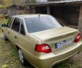 Желтый Дэу Нексия, объемом двигателя 1.5 л и пробегом 125 тыс. км за 2350 $, фото 3 на Automoto.ua