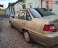 Желтый Дэу Нексия, объемом двигателя 1.5 л и пробегом 240 тыс. км за 2600 $, фото 2 на Automoto.ua