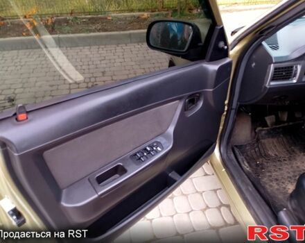 Желтый Дэу Нексия, объемом двигателя 1.5 л и пробегом 160 тыс. км за 2500 $, фото 3 на Automoto.ua