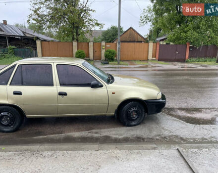 Жовтий Деу Нексія, об'ємом двигуна 1.5 л та пробігом 211 тис. км за 1800 $, фото 5 на Automoto.ua