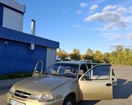 Желтый Дэу Нексия, объемом двигателя 1.6 л и пробегом 95 тыс. км за 2600 $, фото 3 на Automoto.ua