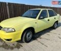 Желтый Дэу Нексия, объемом двигателя 1.5 л и пробегом 186 тыс. км за 2000 $, фото 8 на Automoto.ua