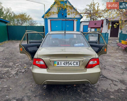 Жовтий Деу Нексія, об'ємом двигуна 1.6 л та пробігом 60 тис. км за 3350 $, фото 5 на Automoto.ua