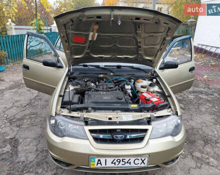 Жовтий Деу Нексія, об'ємом двигуна 1.6 л та пробігом 60 тис. км за 3350 $, фото 15 на Automoto.ua