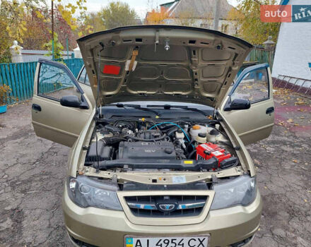 Жовтий Деу Нексія, об'ємом двигуна 1.6 л та пробігом 60 тис. км за 3350 $, фото 12 на Automoto.ua