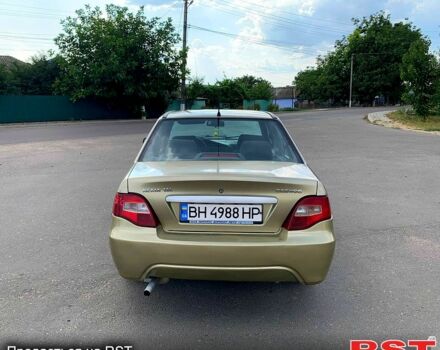 Желтый Дэу Нексия, объемом двигателя 1.6 л и пробегом 0 тыс. км за 2000 $, фото 5 на Automoto.ua