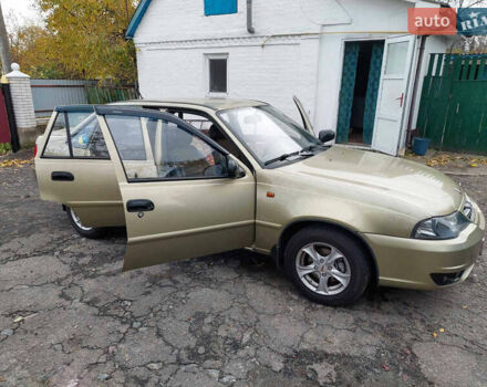 Жовтий Деу Нексія, об'ємом двигуна 1.6 л та пробігом 60 тис. км за 3350 $, фото 9 на Automoto.ua