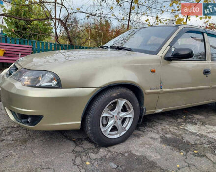 Жовтий Деу Нексія, об'ємом двигуна 1.6 л та пробігом 60 тис. км за 3350 $, фото 8 на Automoto.ua