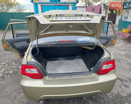 Жовтий Деу Нексія, об'ємом двигуна 1.6 л та пробігом 60 тис. км за 3350 $, фото 17 на Automoto.ua