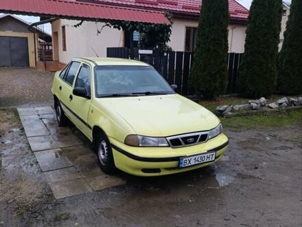 Жовтий Деу Нексія, об'ємом двигуна 1.5 л та пробігом 215 тис. км за 799 $, фото 1 на Automoto.ua