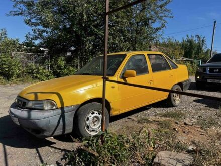 Дэу Нексия 2006 в Харькове на Automoto.ua Желтый Дэу Нексия, объемом двигателя 1.5 л и пробегом 300 тыс. км за 550 $, фото 1 на Automoto.ua