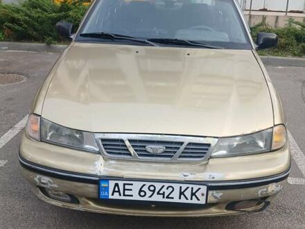 Дэу Нексия 2007 в Каменское - Днепродзержинск на Automoto.ua Желтый Дэу Нексия, объемом двигателя 1.5 л и пробегом 210 тыс. км за 1950 $, фото 1 на Automoto.ua