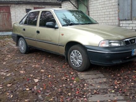 Дэу Нексия 2007 в Терновке на Automoto.ua Желтый Дэу Нексия, объемом двигателя 1.5 л и пробегом 162 тыс. км за 1674 $, фото 1 на Automoto.ua