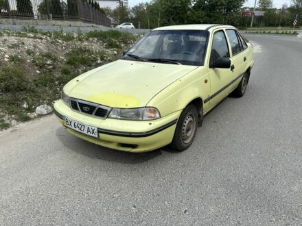 Дэу Нексия 2007 в Тернополе на Automoto.ua Желтый Дэу Нексия, объемом двигателя 1.5 л и пробегом 265 тыс. км за 750 $, фото 1 на Automoto.ua