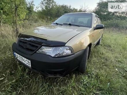 Деу Нексія 2010 у Кропивницькому (Кіровограді) на Automoto.ua Жовтий Деу Нексія, об'ємом двигуна 1.5 л та пробігом 200 тис. км за 2200 $, фото 1 на Automoto.ua