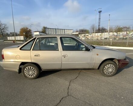 Серый Дэу Нексия, объемом двигателя 1.5 л и пробегом 185 тыс. км за 699 $, фото 3 на Automoto.ua