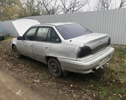 Сірий Деу Нексія, об'ємом двигуна 1.5 л та пробігом 300 тис. км за 400 $, фото 1 на Automoto.ua