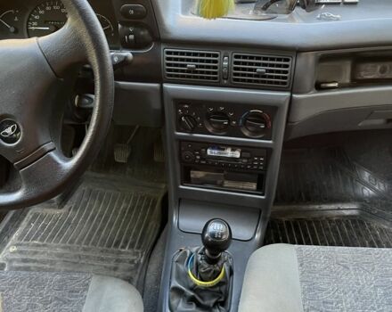 Сірий Деу Нексія, об'ємом двигуна 0 л та пробігом 73 тис. км за 2200 $, фото 4 на Automoto.ua