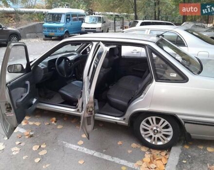 Серый Дэу Нексия, объемом двигателя 1.5 л и пробегом 124 тыс. км за 2500 $, фото 7 на Automoto.ua