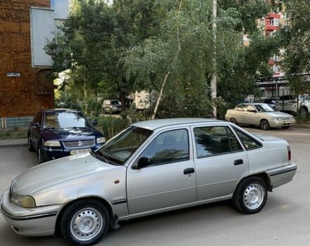 Сірий Деу Нексія, об'ємом двигуна 1.5 л та пробігом 155 тис. км за 900 $, фото 4 на Automoto.ua