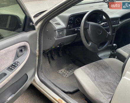 Деу Нексія 2006 у Дніпро (Дніпропетровську) на Automoto.ua Сірий Деу Нексія, об'ємом двигуна 1.5 л та пробігом 200 тис. км за 1700 $, фото 6 на Automoto.ua