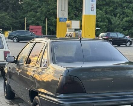 Серый Дэу Нексия, объемом двигателя 1.5 л и пробегом 287 тыс. км за 1400 $, фото 2 на Automoto.ua