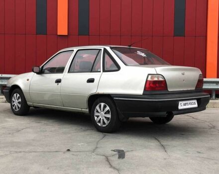 Сірий Деу Нексія, об'ємом двигуна 0 л та пробігом 273 тис. км за 1990 $, фото 4 на Automoto.ua