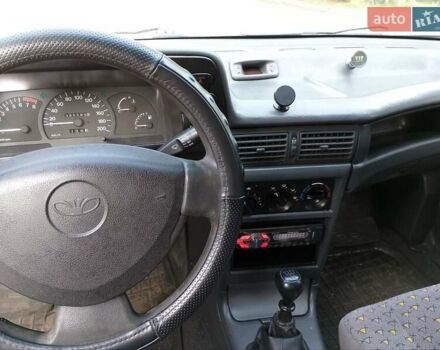 Сірий Деу Нексія, об'ємом двигуна 1.5 л та пробігом 330 тис. км за 1350 $, фото 10 на Automoto.ua
