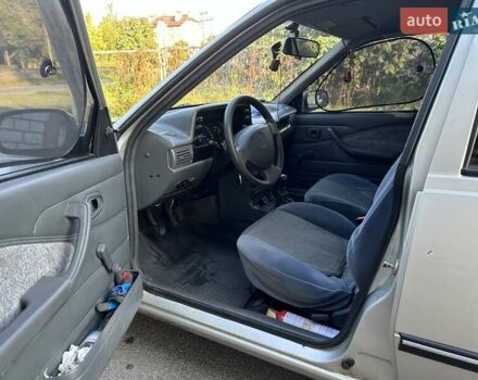 Серый Дэу Нексия, объемом двигателя 1.5 л и пробегом 194 тыс. км за 2300 $, фото 2 на Automoto.ua