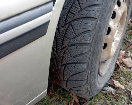 Серый Дэу Нексия, объемом двигателя 1.6 л и пробегом 136 тыс. км за 942 $, фото 3 на Automoto.ua