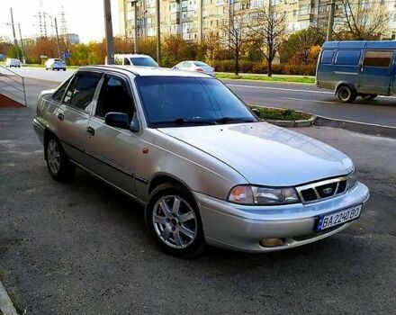 Сірий Деу Нексія, об'ємом двигуна 1.5 л та пробігом 350 тис. км за 2200 $, фото 1 на Automoto.ua