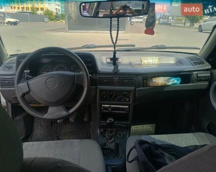 Сірий Деу Нексія, об'ємом двигуна 1.5 л та пробігом 144 тис. км за 1328 $, фото 15 на Automoto.ua
