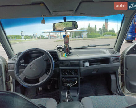 Серый Дэу Нексия, объемом двигателя 1.5 л и пробегом 248 тыс. км за 1800 $, фото 6 на Automoto.ua