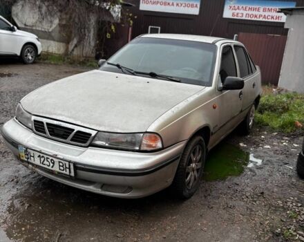 Серый Дэу Нексия, объемом двигателя 1.5 л и пробегом 250 тыс. км за 1250 $, фото 1 на Automoto.ua