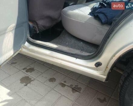 Сірий Деу Нексія, об'ємом двигуна 1.5 л та пробігом 144 тис. км за 1328 $, фото 11 на Automoto.ua