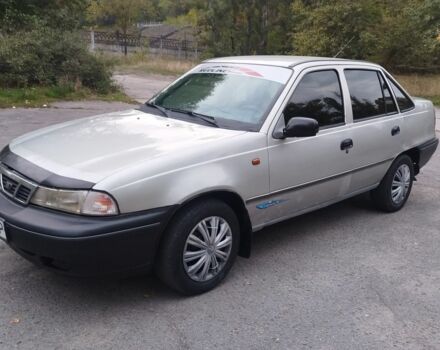 Сірий Деу Нексія, об'ємом двигуна 1.5 л та пробігом 280 тис. км за 1000 $, фото 1 на Automoto.ua