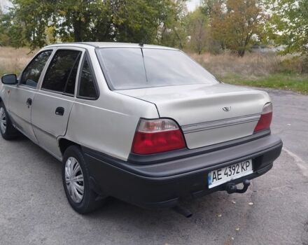 Сірий Деу Нексія, об'ємом двигуна 1.5 л та пробігом 280 тис. км за 1000 $, фото 4 на Automoto.ua