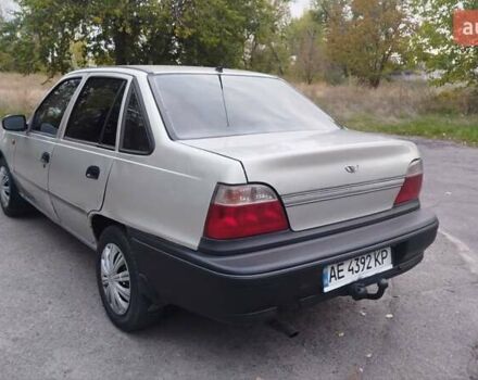 Сірий Деу Нексія, об'ємом двигуна 1.5 л та пробігом 280 тис. км за 1000 $, фото 4 на Automoto.ua