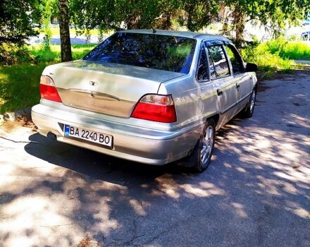 Сірий Деу Нексія, об'ємом двигуна 1.5 л та пробігом 350 тис. км за 2200 $, фото 1 на Automoto.ua