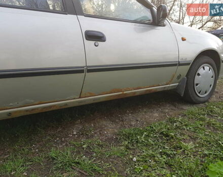 Дэу Нексия 2008 в Новомосковске на Automoto.ua Серый Дэу Нексия, объемом двигателя 1.6 л и пробегом 283 тыс. км за 1400 $, фото 4 на Automoto.ua