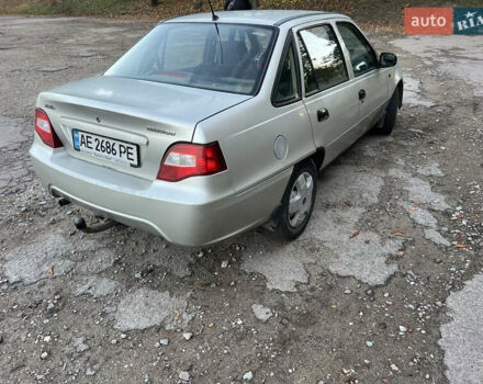 Сірий Деу Нексія, об'ємом двигуна 1.5 л та пробігом 212 тис. км за 2000 $, фото 5 на Automoto.ua