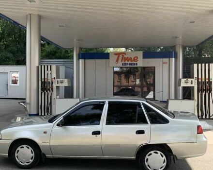 Серый Дэу Нексия, объемом двигателя 1.5 л и пробегом 240 тыс. км за 2350 $, фото 3 на Automoto.ua