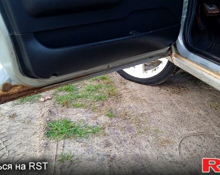 Серый Дэу Нексия, объемом двигателя 1.5 л и пробегом 306 тыс. км за 2300 $, фото 2 на Automoto.ua